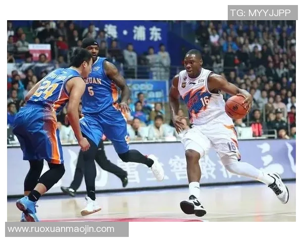 上海足球队以63分领跑世界杯积分榜展现强劲实力与夺冠希望