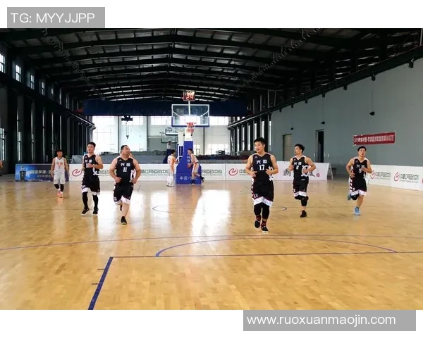 杭州篮球队在城市联赛中的比赛经验与表现分析与点评